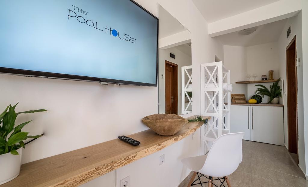 The Poolhouse Appartement Sunny Beach Buitenkant foto