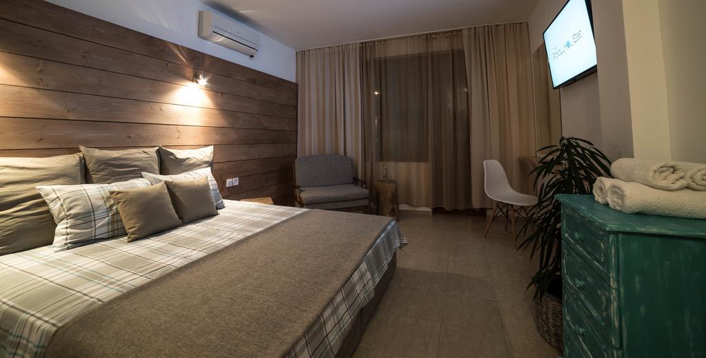The Poolhouse Appartement Sunny Beach Buitenkant foto